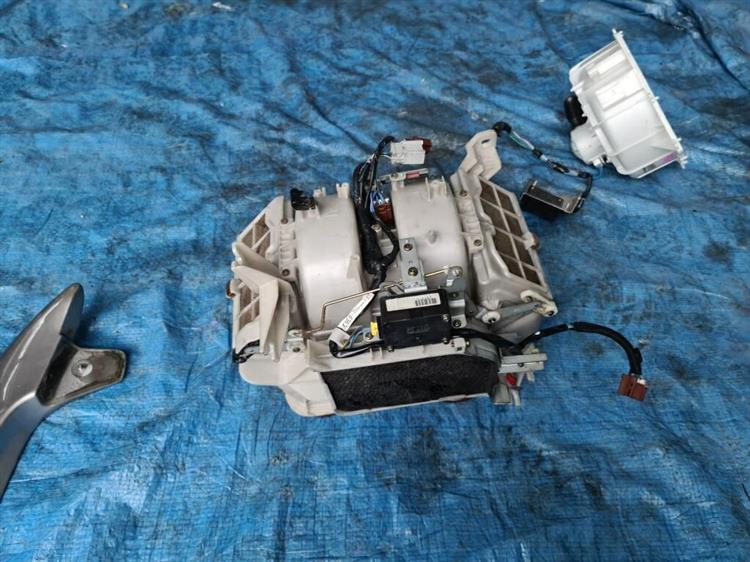 Мотор печки Хонда Легенд в Керчи 206136