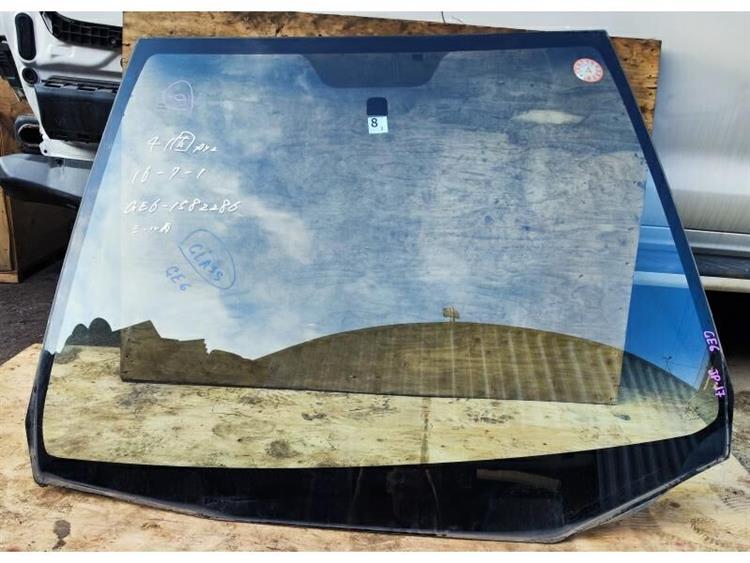 Лобовое стекло Хонда Фит в Керчи 255791