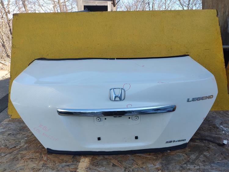 Крышка багажника Хонда Легенд в Керчи 50805